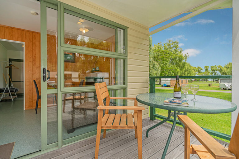 Kitchen Cabin Deluxe 5 800w 768x513