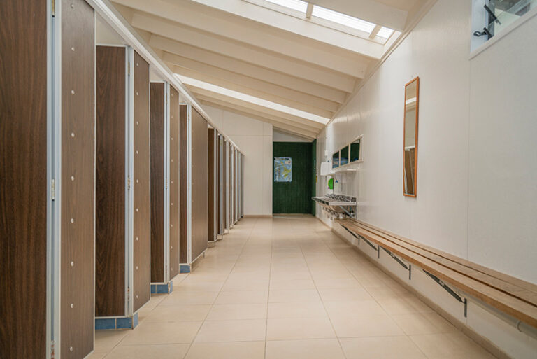 Toilet shower block 6 800w 768x513